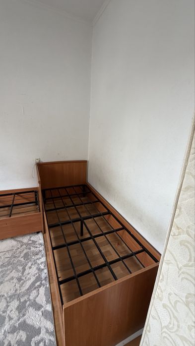 Хорошие кровати без матраса