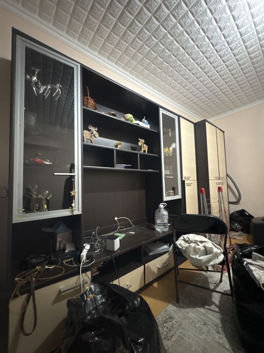 Продам гарнитур со шкафом