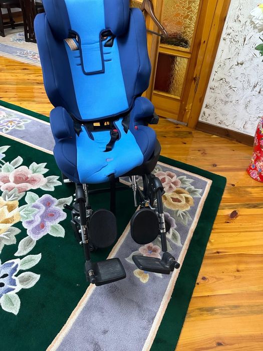 Продается детская-подростковая инвалидная коляска