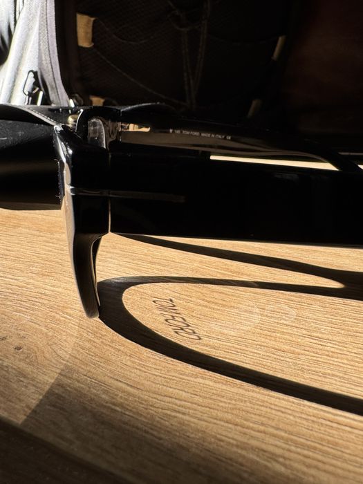 Дизайнерски дамски очила TOM FORD