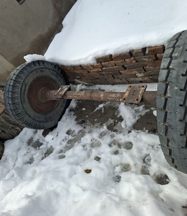 Продам ось с колёсами для спецтранспорта