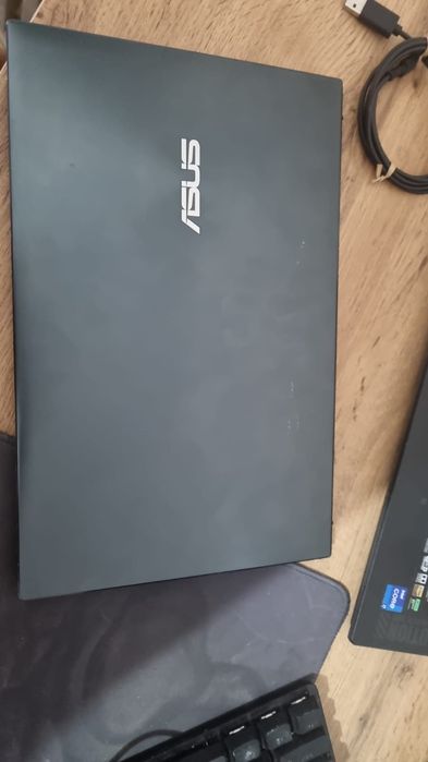 Asus Zenbook UX425E