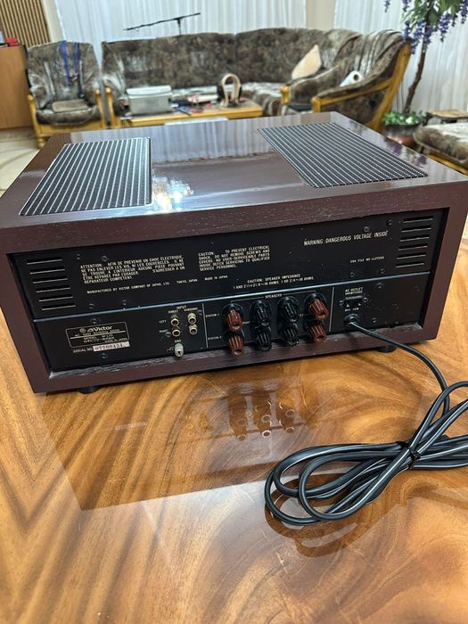 Усилитель мощности Victor m-l10