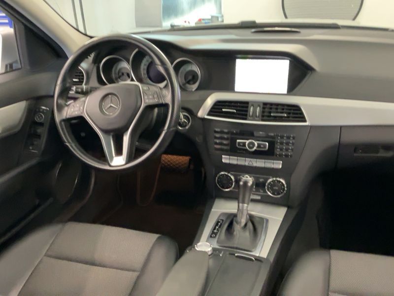 Mercedes-Benz C-Klasse C 220 CDI T BlueEfficiency Avantgarde 2013