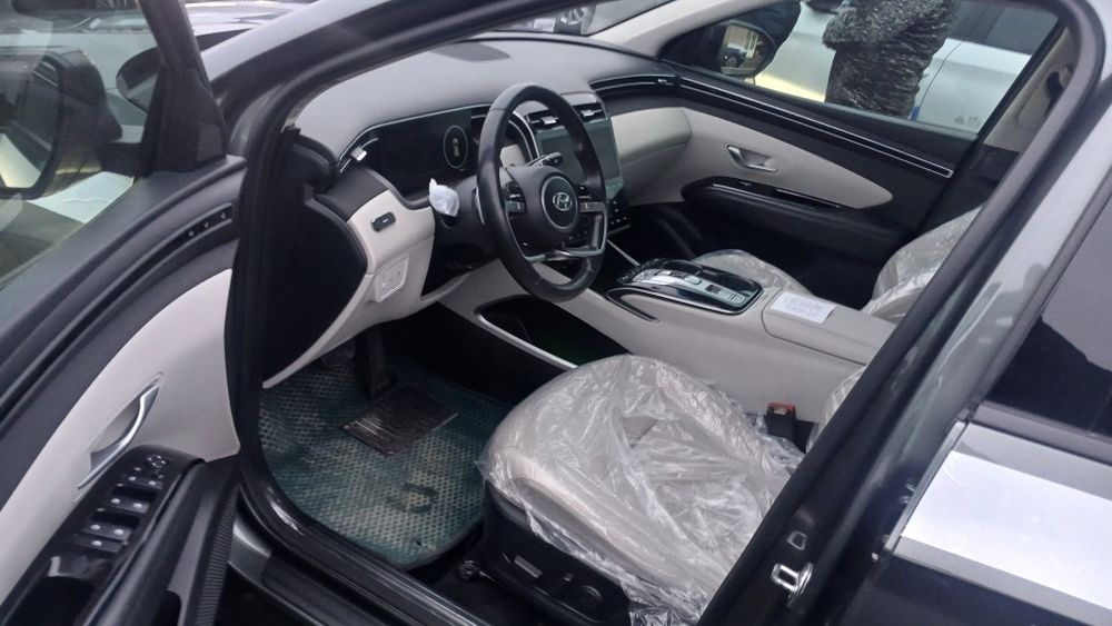 Суперсалон, энг фуул туксон сотилади