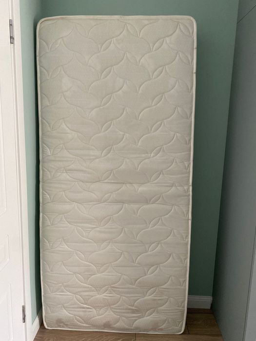 Матрас для кровати