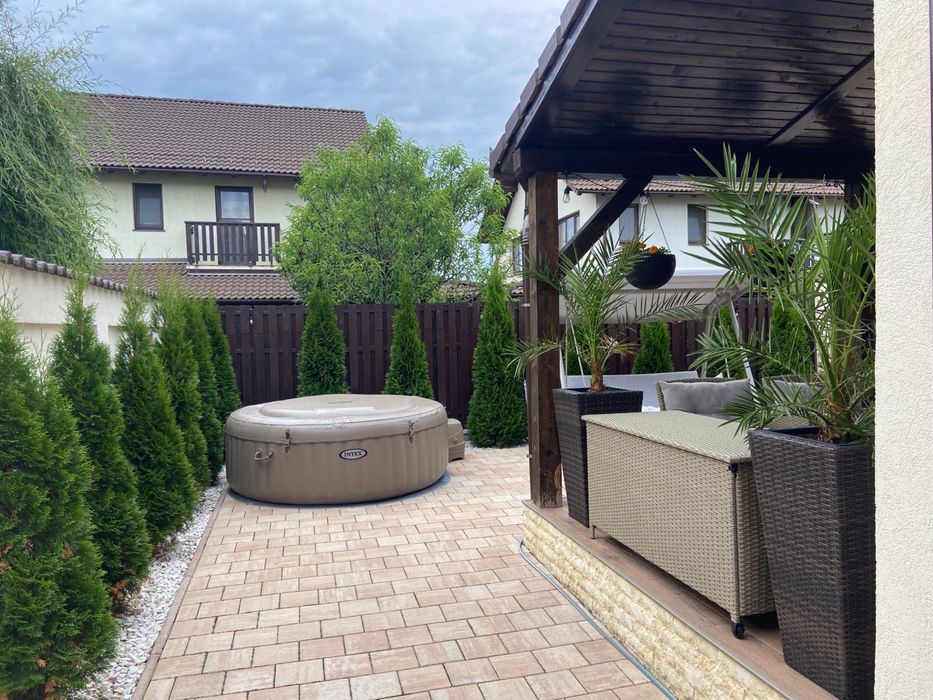 Casa tip duplex de vanzare, cartierul Arhitectilor, Calea Cisnadiei