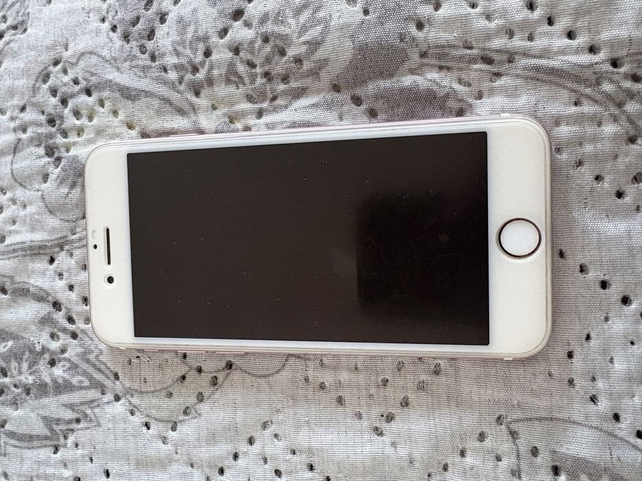 Продам айфон 7(32гб)