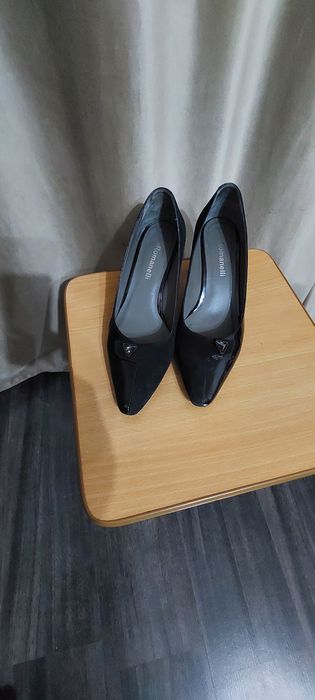 Срочно продам  туфли