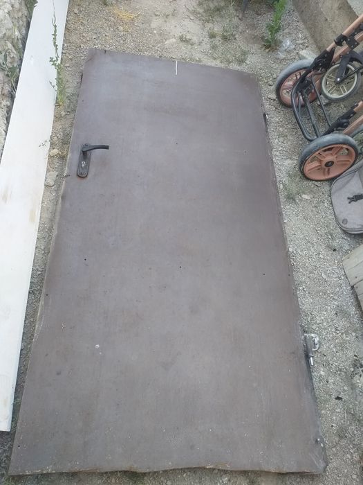 Дверь железный входной