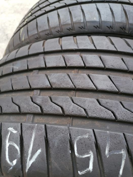 Vând două anvelope vară 245.45.19 și două 255.40.19