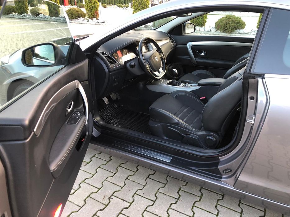 Renault Laguna coupe an 2013 motor 1.5 dci 110cp navigatie climatronic