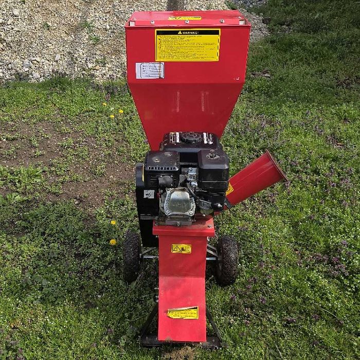 Tocator de Crengi 76 mm Micul Fermier, Motor Benzina 7 CP, 4 Timpi