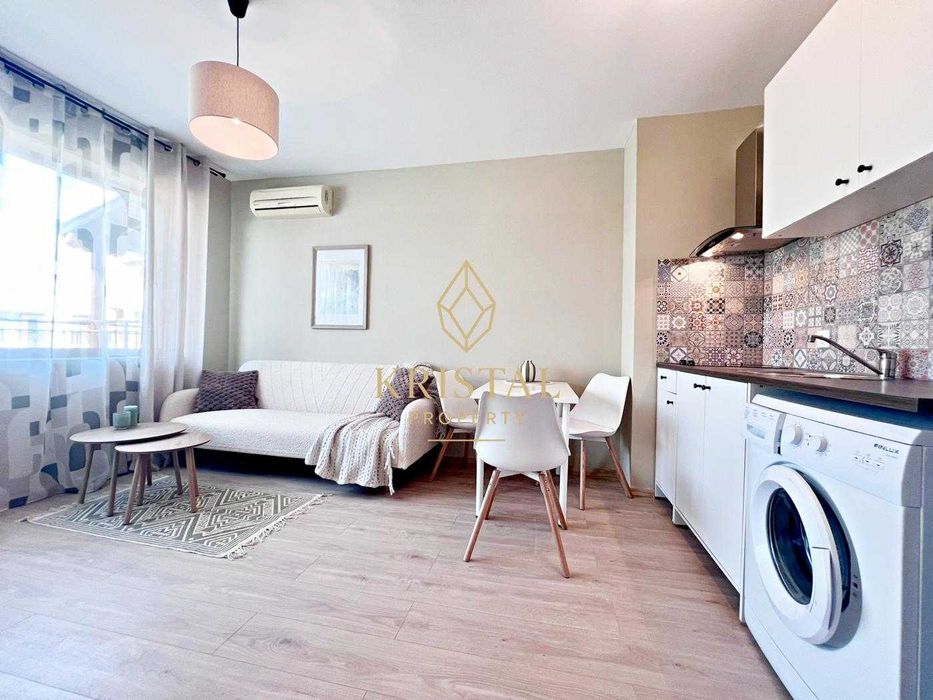 Продава се Двустаен апартамент в к.к. Слънчев бряг - 67 кв.м за 582 €/кв.м - Снимка #2