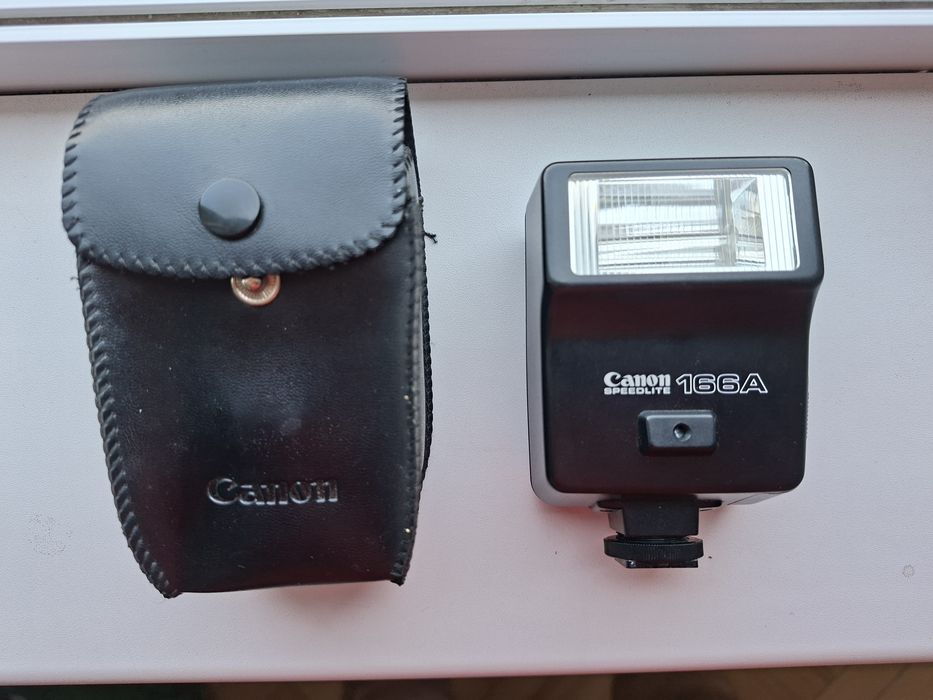 Bliț Canon Speedlite 166A - Pentru Canon AE-1 , A-1 , Seria A ( pe film )