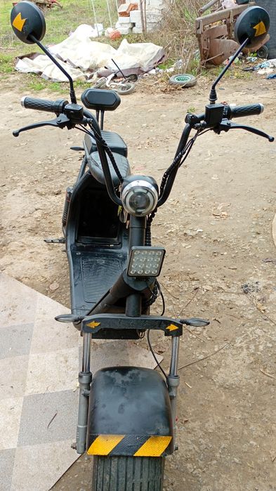 Vând scuter electric