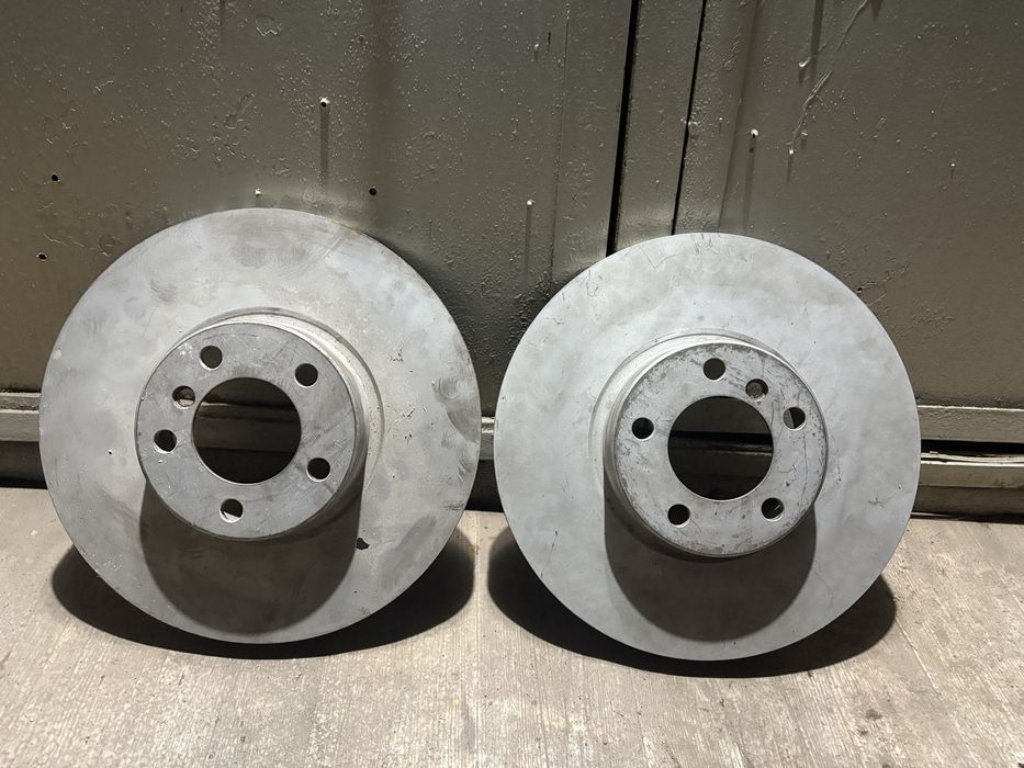 Стоп фары  бмв е63,пружины е46,зеркало е65,66тормозные диски е65,е66