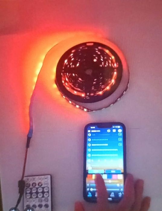 НОВА! Смарт RGBIC LED Лента 5м – Управление от Смартфон + Муз