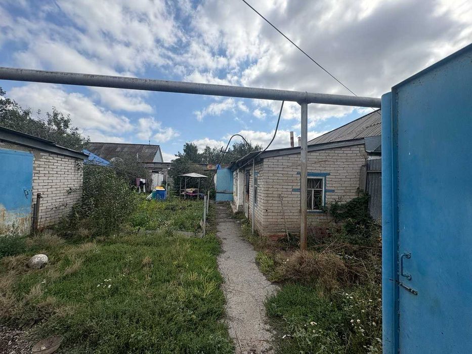 Продается 4-х комнатный дом в Военном городке