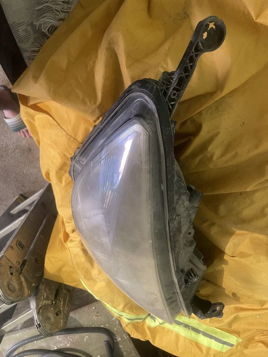 Opel astra j фара правый