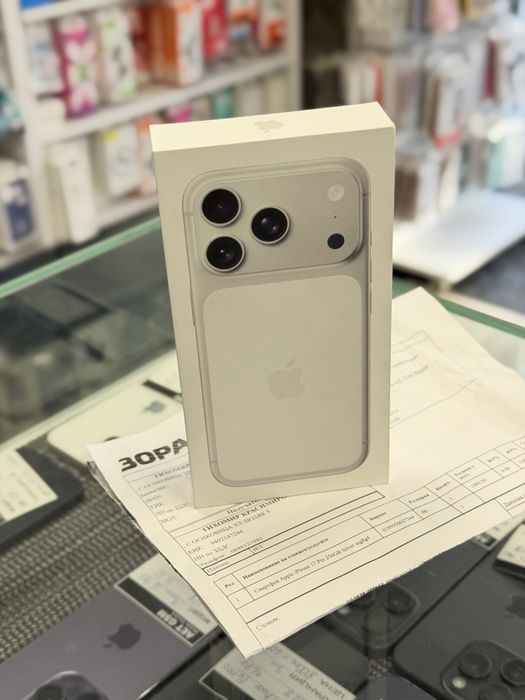 Apple iPhone 17 Pro 256GB Silver Чисто Нов