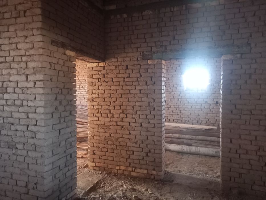 Кум аул 2 де 5 кошеде жайласкан 4 ханалы жай сатылады