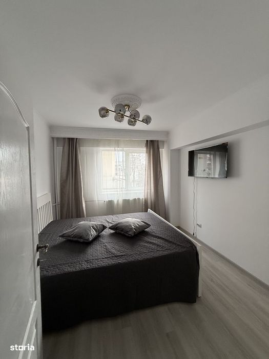 Apartament 3 camere de închiriat Pitești centru