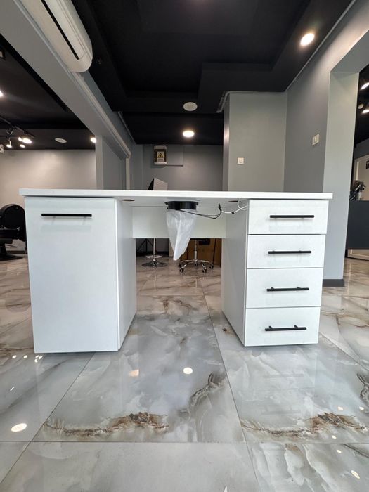 Masa machiaj / birou machiaj salon cu aspirator