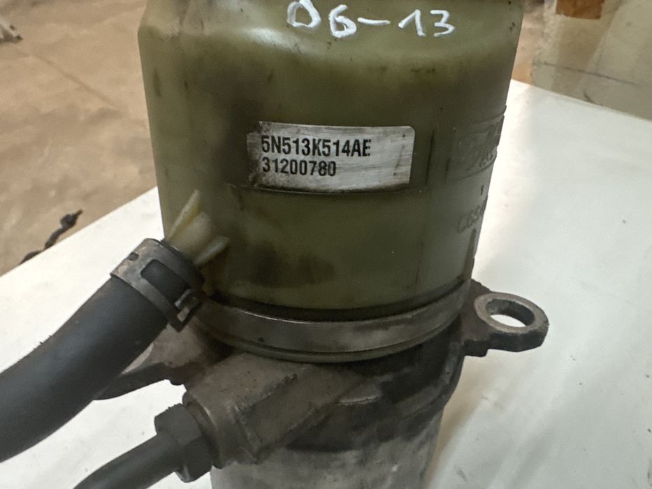 Хидравлична помпа Волво ц30 с40 / Volvo c30 s40 06-13