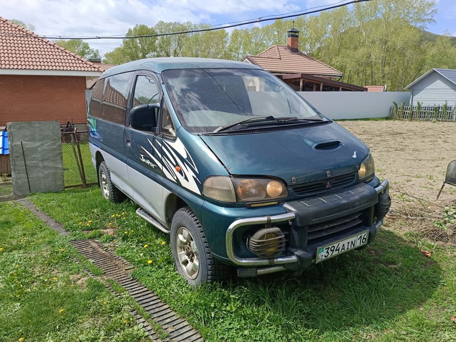 Продам Мицубиси Делика