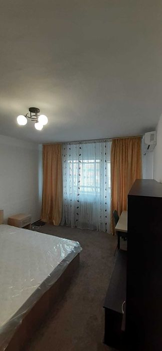 Garsoniera decomandata de inchiriat 35 mp zugravita mobilata utilata proprietar bloc mixt 1982