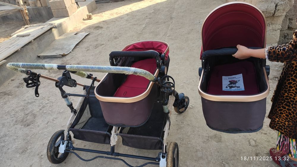 Egizaklar uchun ajoyib aravacha