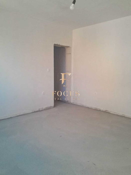 Продава се Тристаен апартамент в Пловдив, Център - 118 кв.м за 1545 €/кв.м - Снимка #1