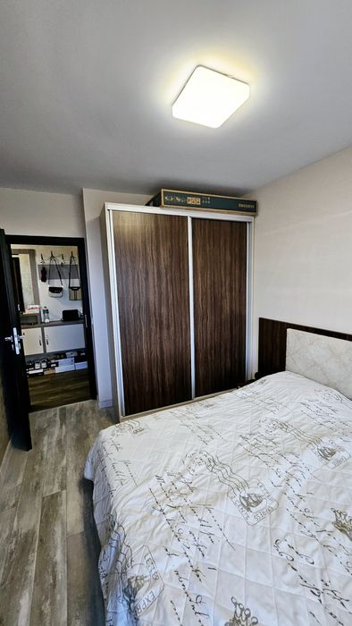 Продава се Тристаен апартамент в Варна, Цветен квартал - 93 кв.м за 2151 €/кв.м - Снимка #11