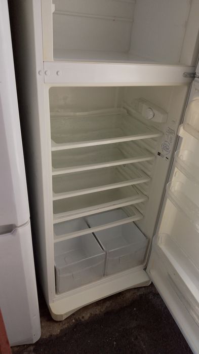 Frigider 2 uși dezghețare automata funcțional