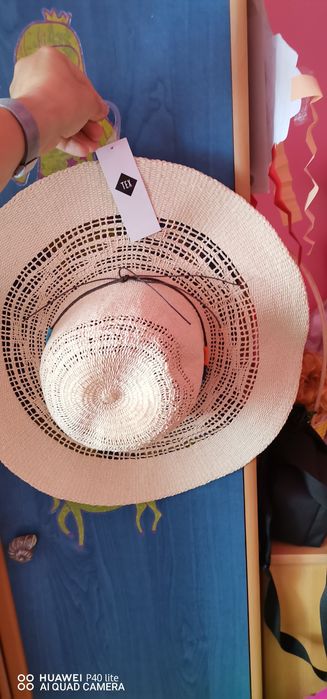 Palarie de soare nouă