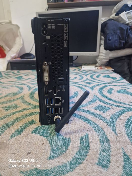 Fujitsu  mini pc intel core i5 9500t
