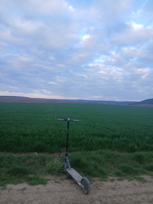 Vând trotineta electrica erides sau schimb cu kukirin g2 ofer diferenta