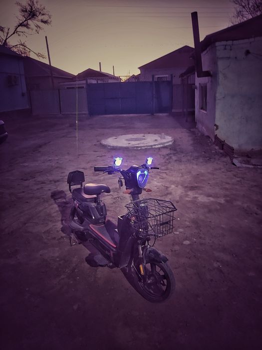 Электроскутер ск8