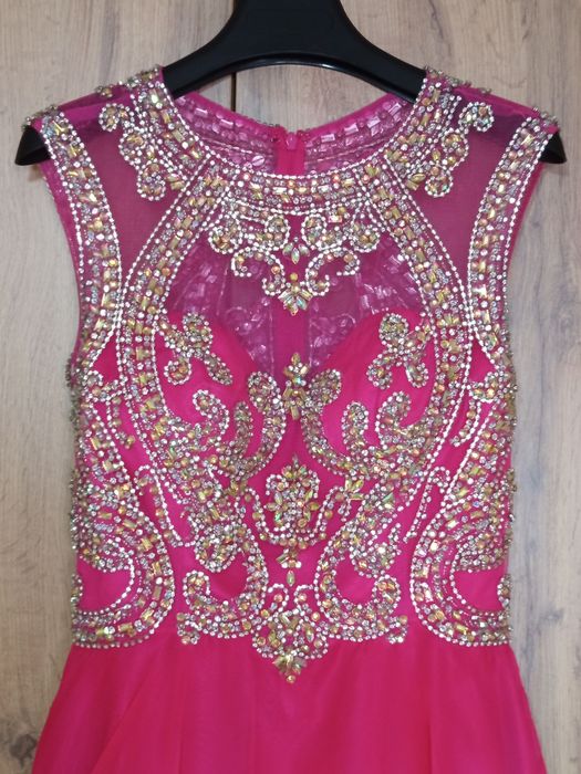 Вечернее платье в пол