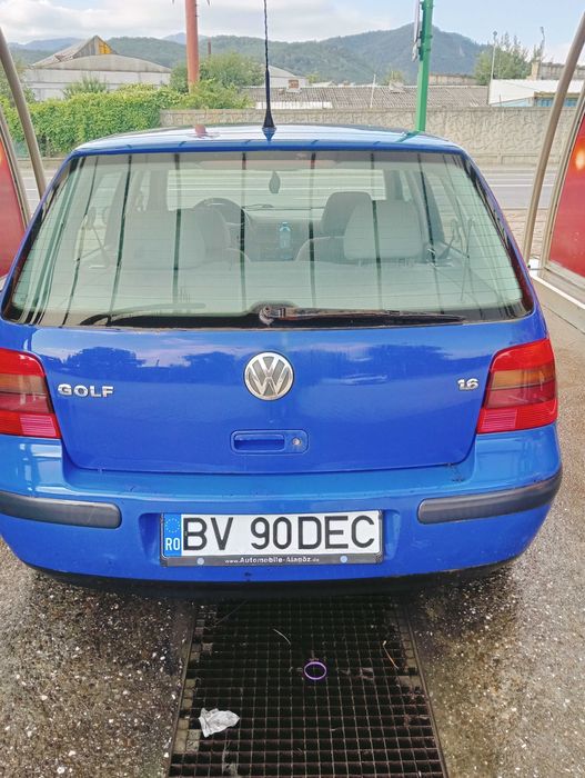 VOLKSWAGEN Golf 2000 — imagine 4