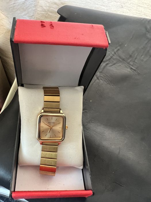 Ceas July SKY auriu impecabil ca nou,purtat f putin