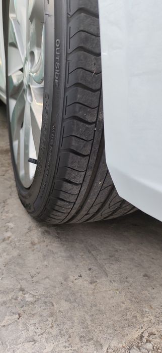 Малибу 2  диска баллон Американка GM
Хеч канака айби йук.
Без дефектов