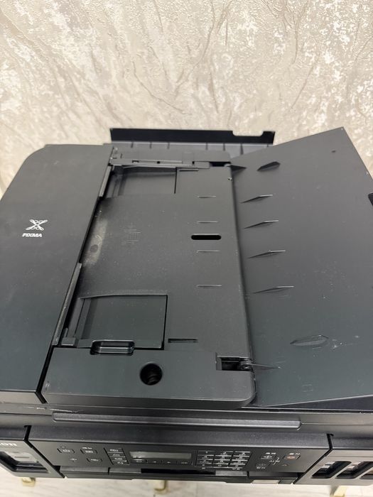 Принтер-сканер Canon цветной