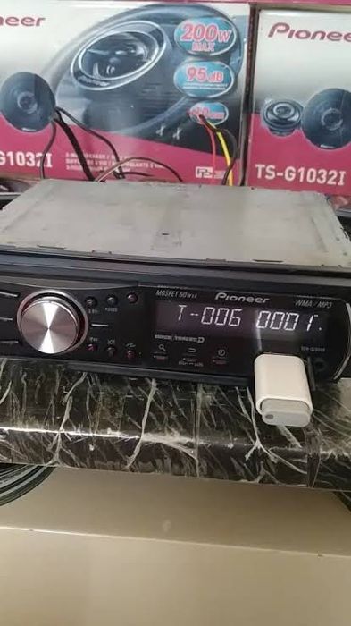 Pioneer DEH-3250UB магнитола
