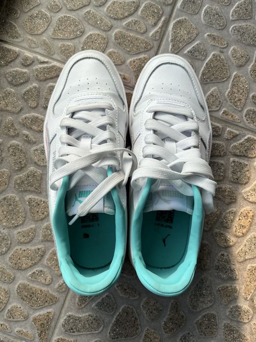 Продавам дамски маратонки Puma