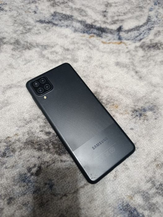 Samsung a12 в хорошем состоянии