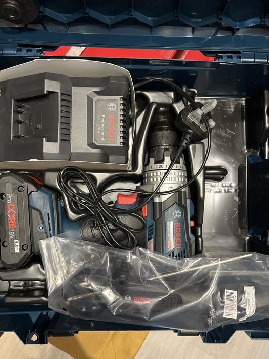 Filetanta cu percutie Bosch GSB 18V-110 C cu ac.4 ah -Noua