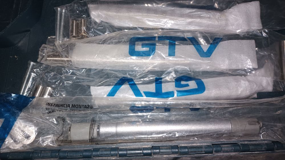 Промо!  Ударна бормашина, пистолет за топъл въздух,2 диска за циркуляр