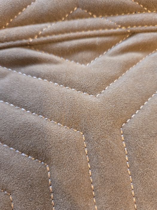 Налична Saint Laurent